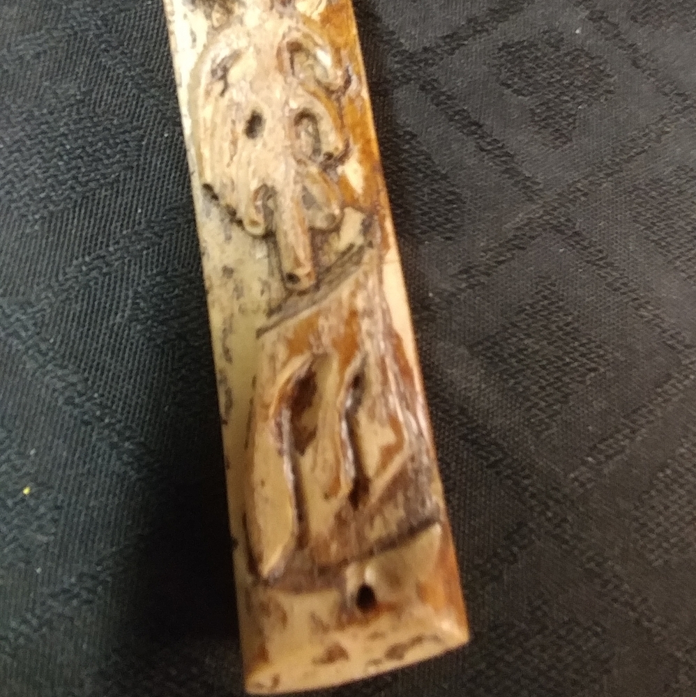 Old Natural Plum Wood Carving w scroll